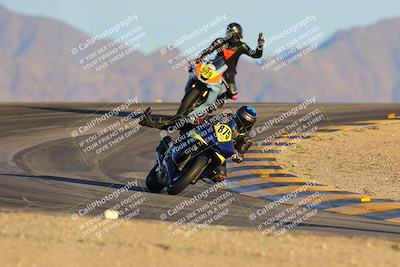 media/Dec-16-2023-CVMA (Sat) [[bb38a358a2]]/Race 13 Amateur Supersport Middleweight/